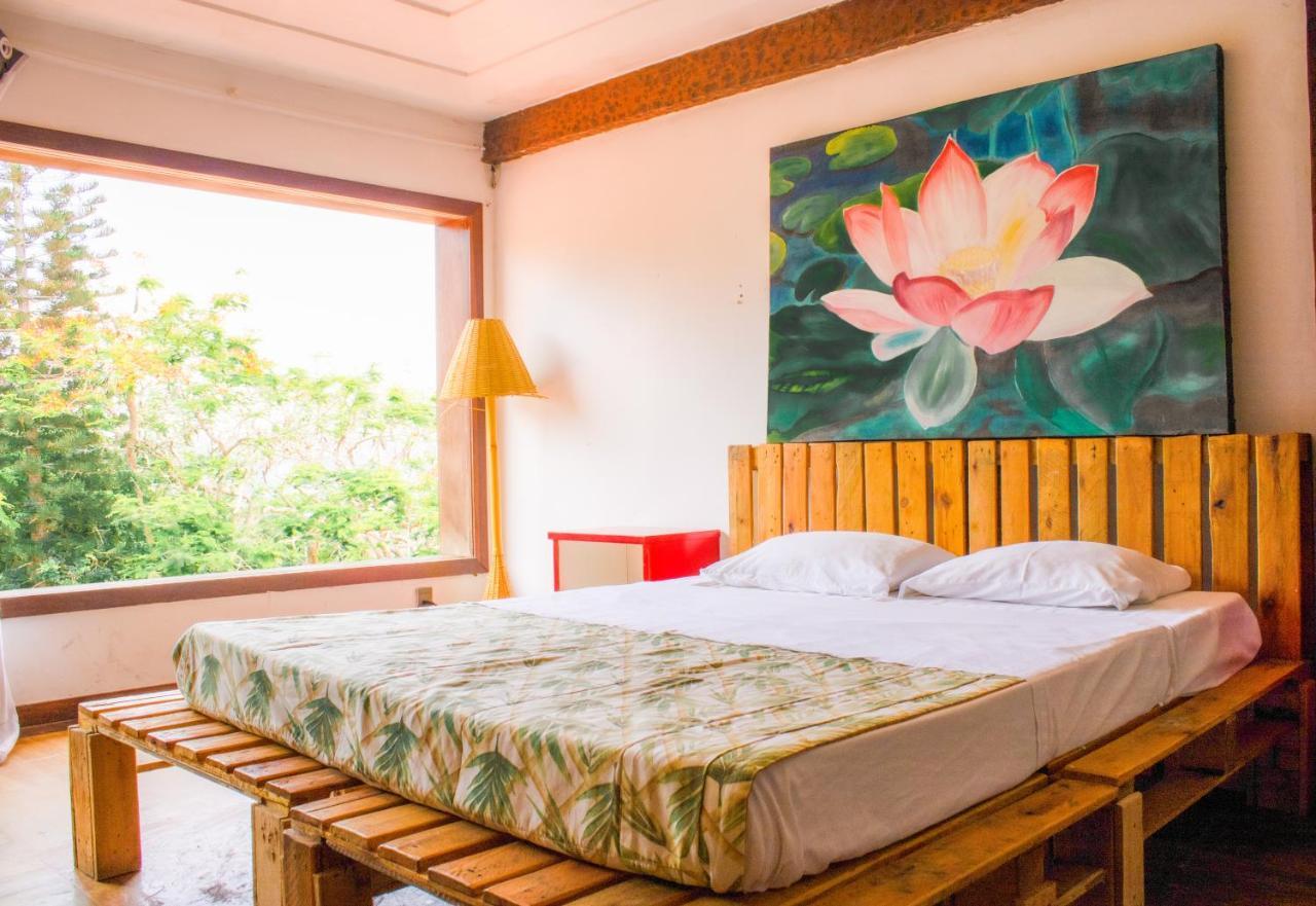 The Eco Palace Hostel Армасан-душ-Бузіус Екстер'єр фото